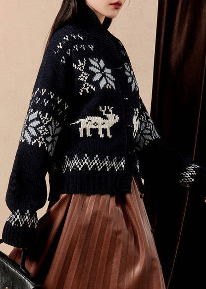 Gracefully Styled Coat for Any Occasion