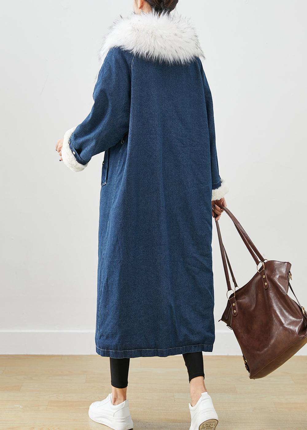 Gracefully Styled Coat for Any Occasion