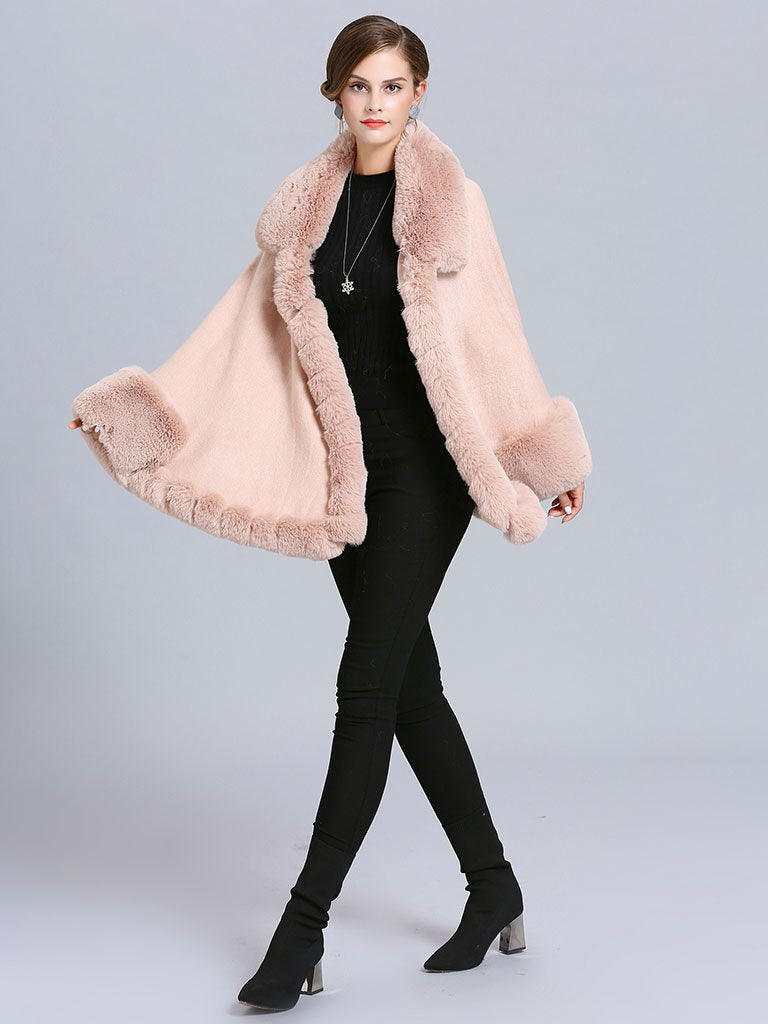 Effortlessly Elegant Sweater with a Timeless Design