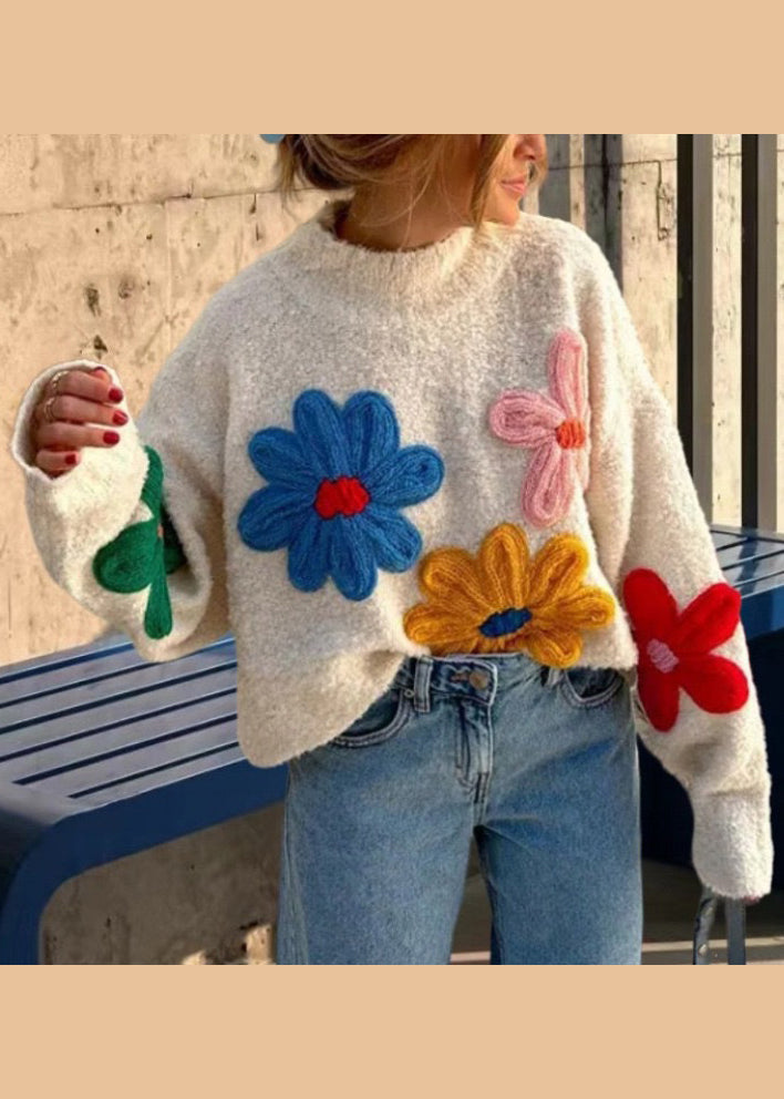 Effortlessly Elegant Sweater with a Timeless Design