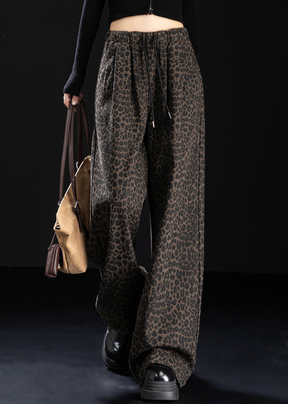 Elegantly Styled Pants for Everyday Wear