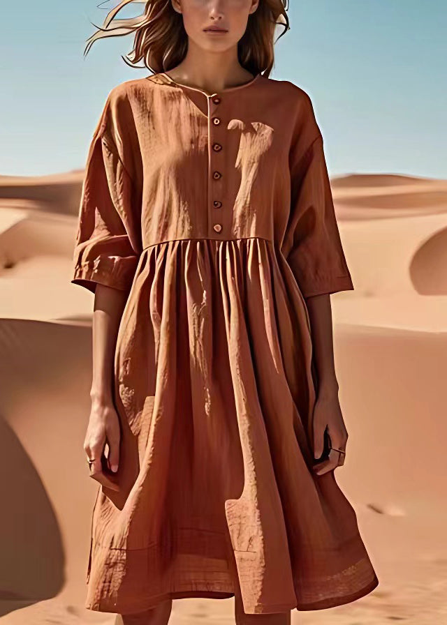 Beautifully Finished Dress in a Timeless Design