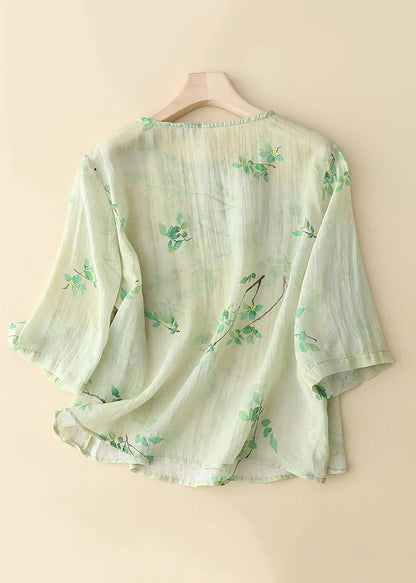 Well Tailored Shirt with a Graceful Silhouette