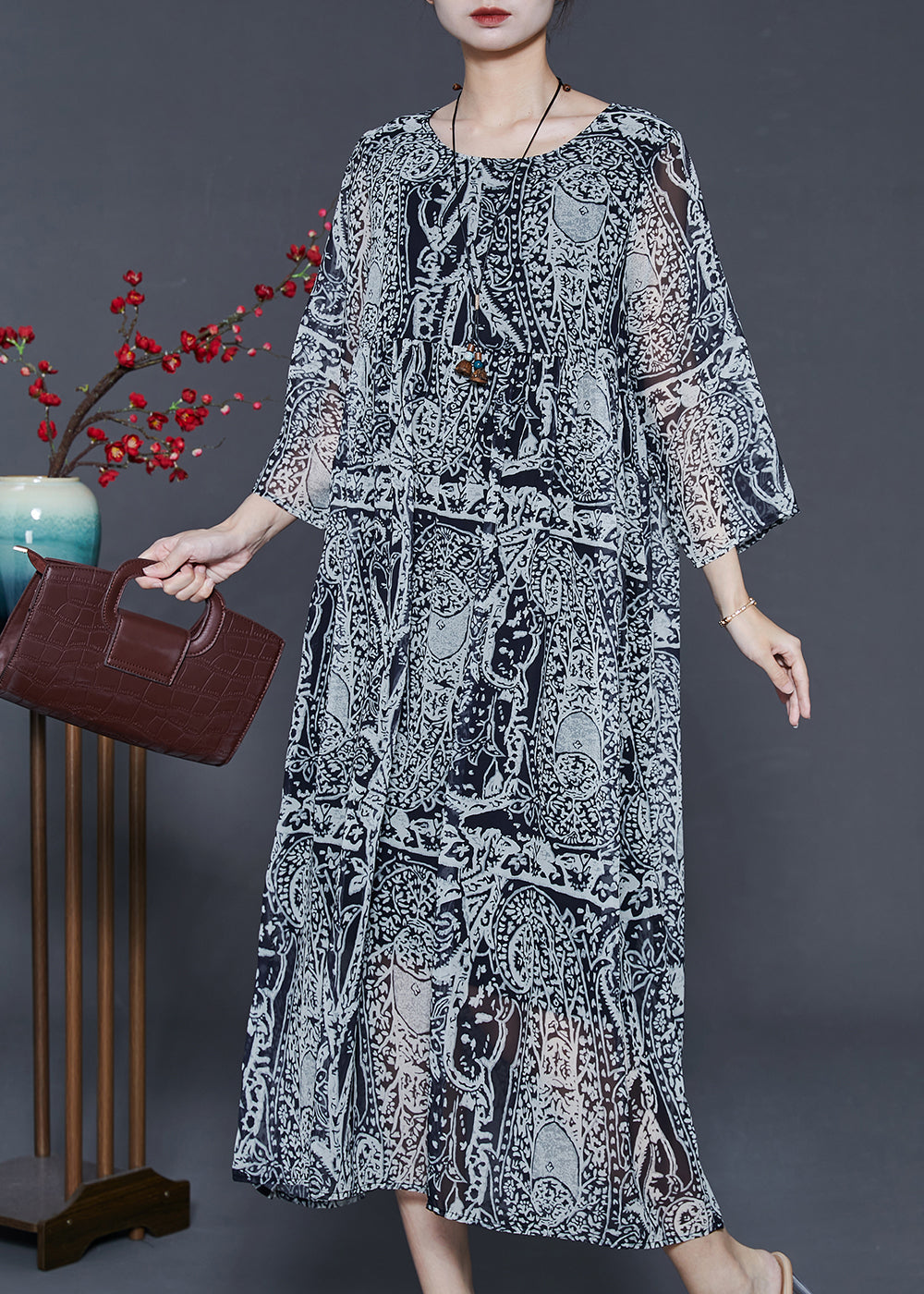 Beautifully Crafted Dress in a Classic Style