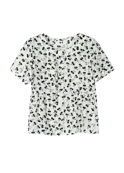 Well Tailored Blouse with a Graceful Silhouette