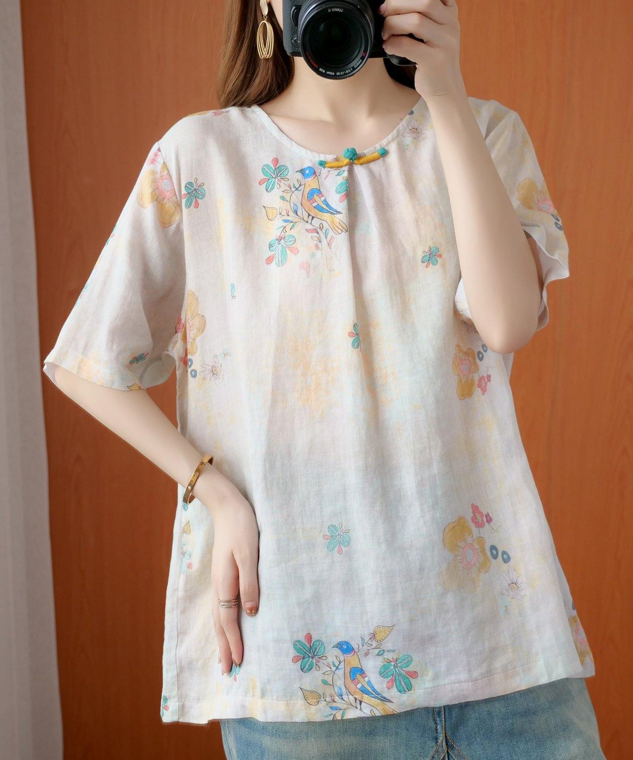 Beautifully Crafted Blouse in a Classic Style
