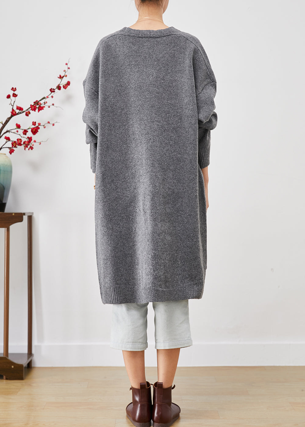 Gracefully Styled Cardigan for Any Occasion