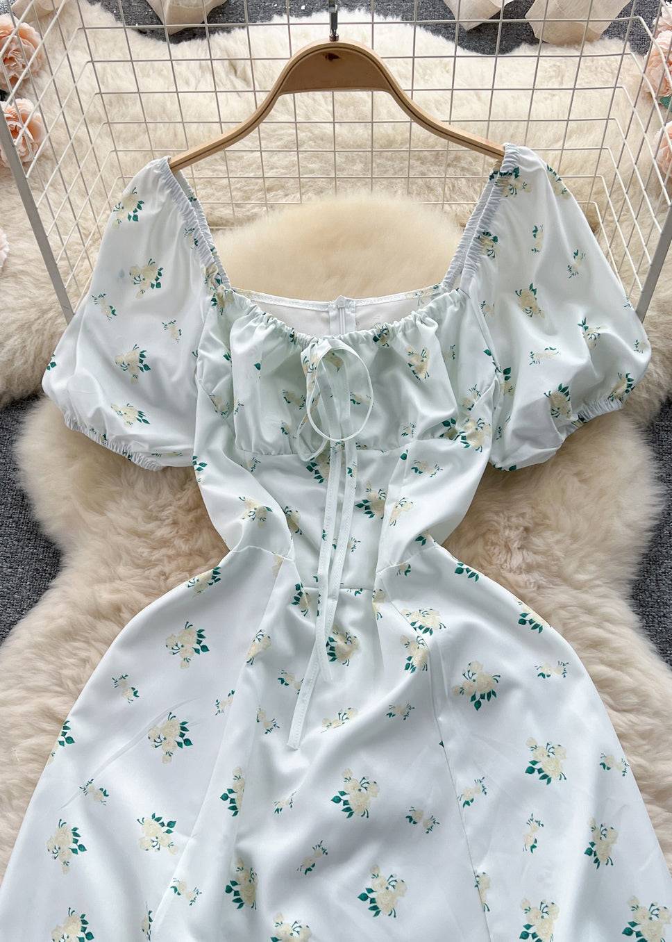 Classic Vintage Dress with a Flattering Fit