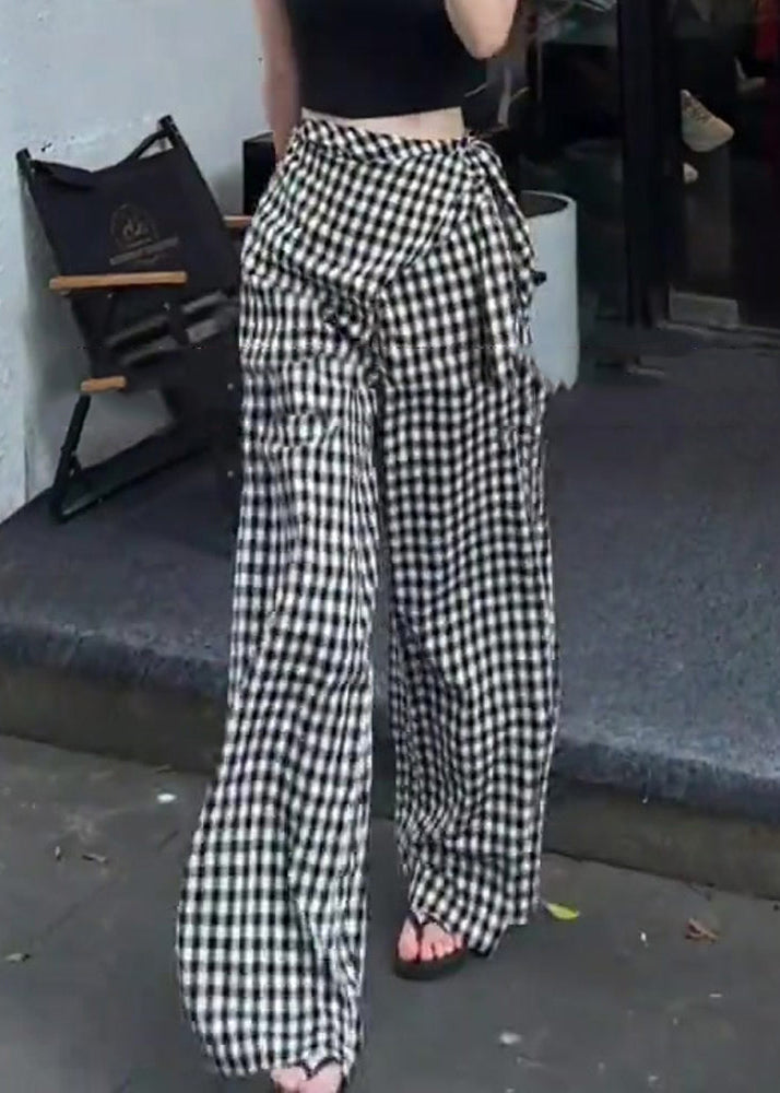 Classic Vintage Pants with a Flattering Fit