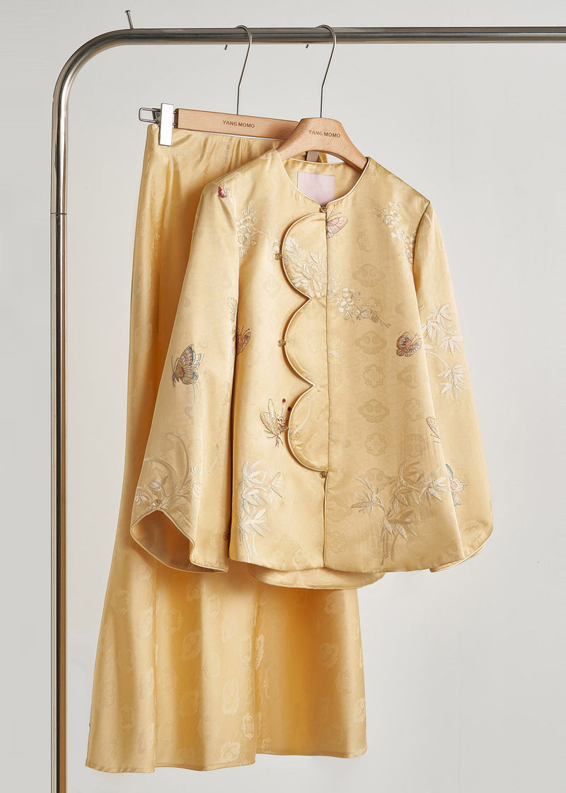 Elegantly Styled Coat for Everyday Wear