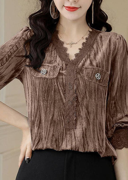Beautifully Crafted Blouse in a Classic Style