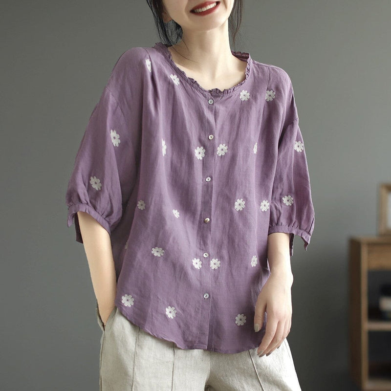 Sophisticated Blouse with a Clean Classic Look