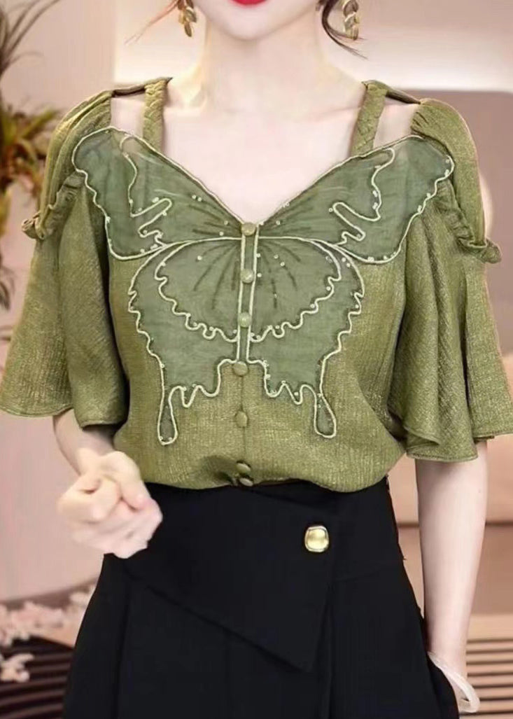 Classic Vintage Shirt with a Flattering Fit