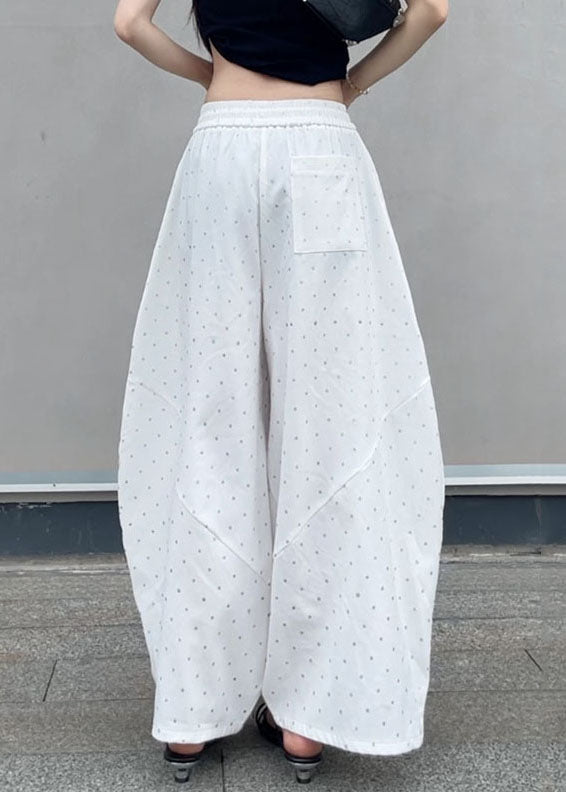 Beautifully Finished Pants in a Timeless Design