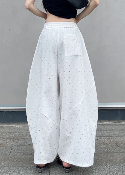 Beautifully Finished Pants in a Timeless Design