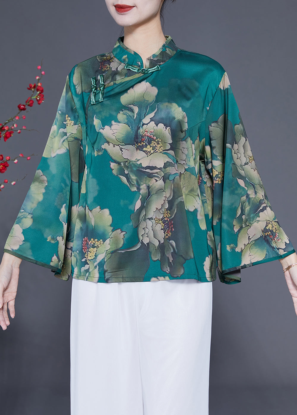Classic Vintage & Enduringly Stylish Top