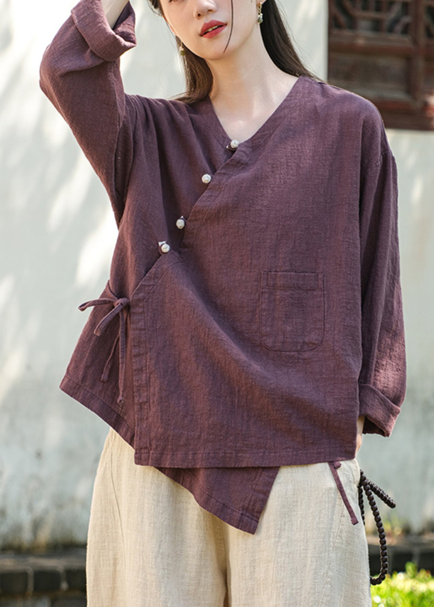 Beautifully Crafted Blouse in a Classic Style