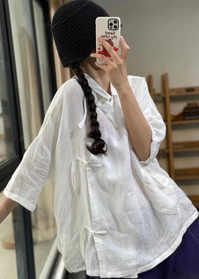 Classic Vintage Shirt with a Flattering Fit