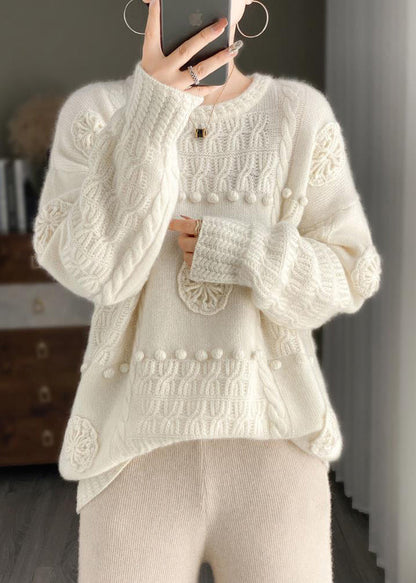 Classic Vintage Sweater with a Flattering Fit