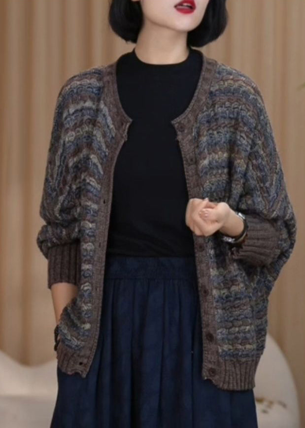 Classic Vintage Cardigan with a Flattering Fit