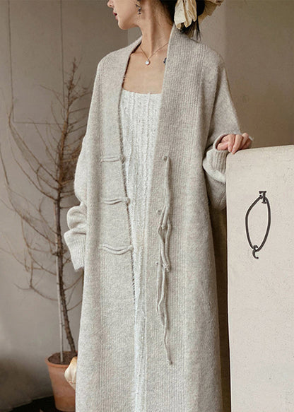 Well Tailored Coat with a Graceful Silhouette