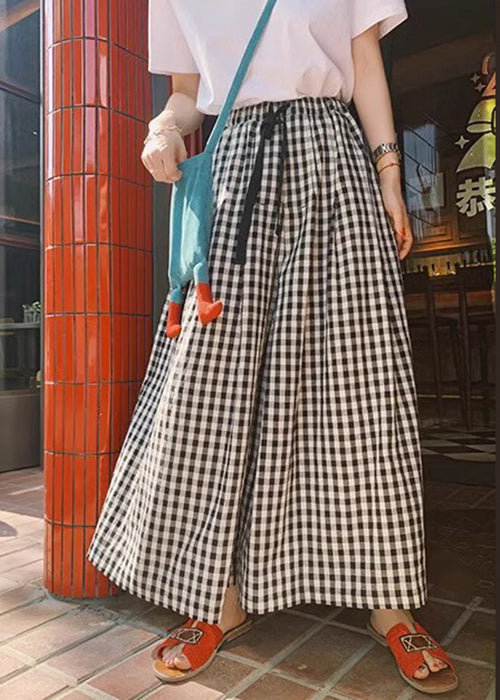 Effortlessly Elegant Pants with a Timeless Design