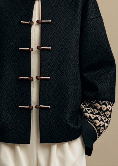 Beautifully Finished Coat in a Timeless Design