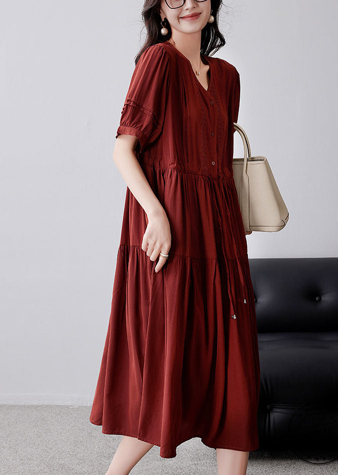 Beautifully Finished Dress in a Timeless Design