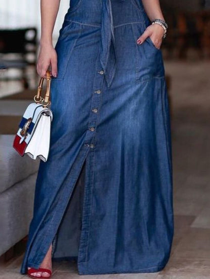 Sophisticated Dress with a Clean Classic Look