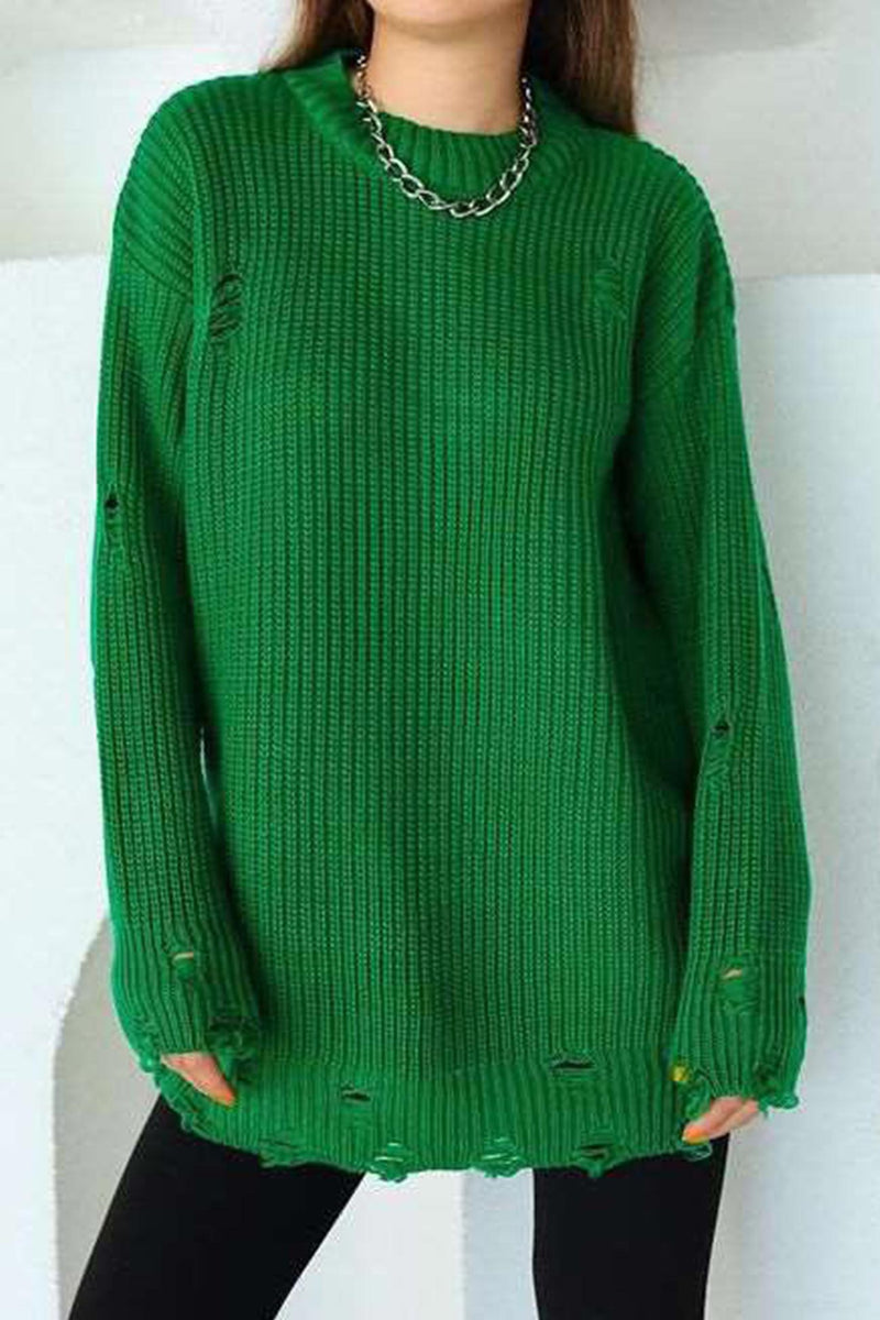 Well Tailored Sweater with a Graceful Silhouette