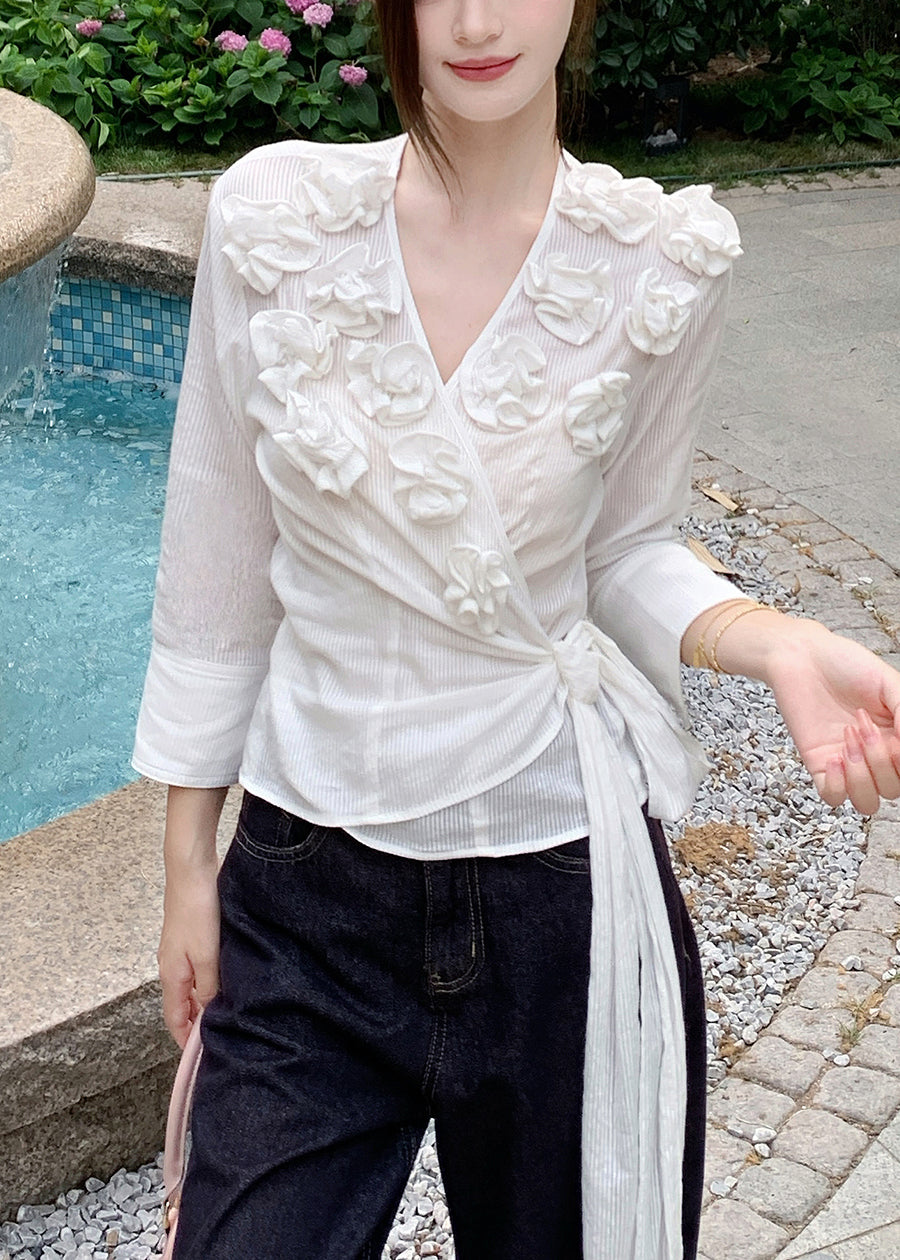Classic Vintage Shirt with a Flattering Fit