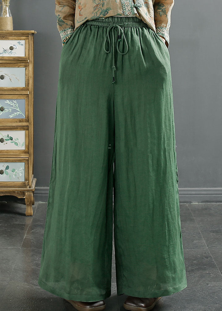 Effortlessly Elegant Pants with a Timeless Design