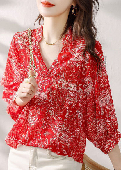 Beautifully Finished Blouse in a Timeless Design