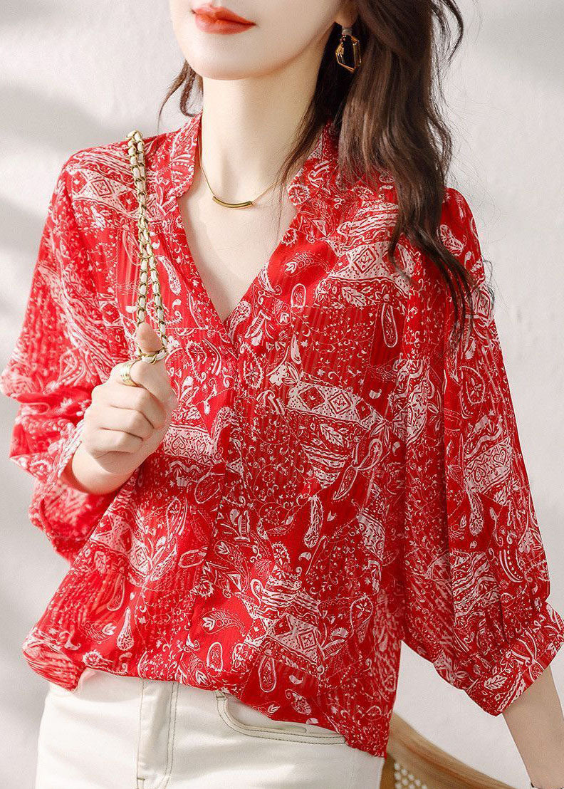 Beautifully Finished Blouse in a Timeless Design