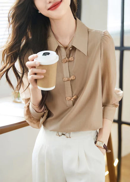 Classic Vintage Top with a Flattering Fit