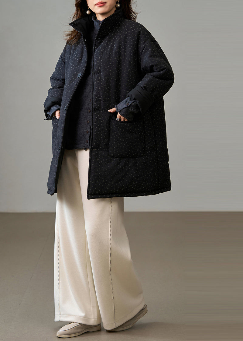 Effortlessly Elegant Coat with a Timeless Design