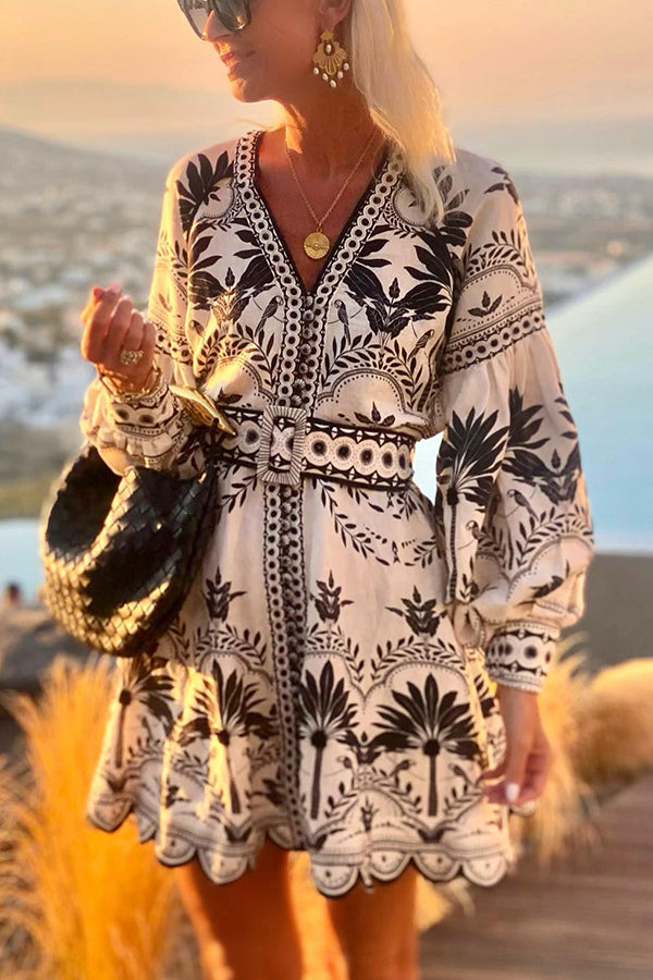 Sophisticated Dress with a Clean Classic Look