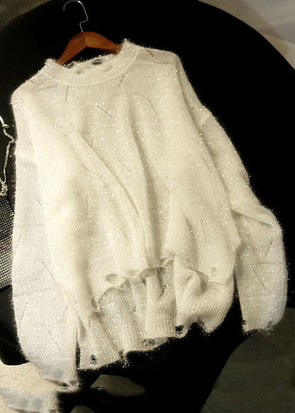 Effortlessly Elegant Top with a Timeless Design