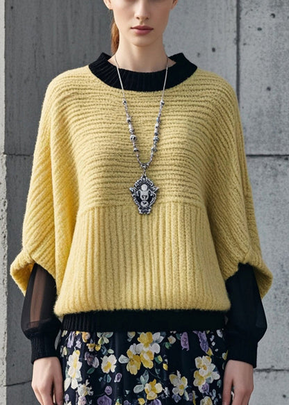 Well Tailored Sweater with a Graceful Silhouette