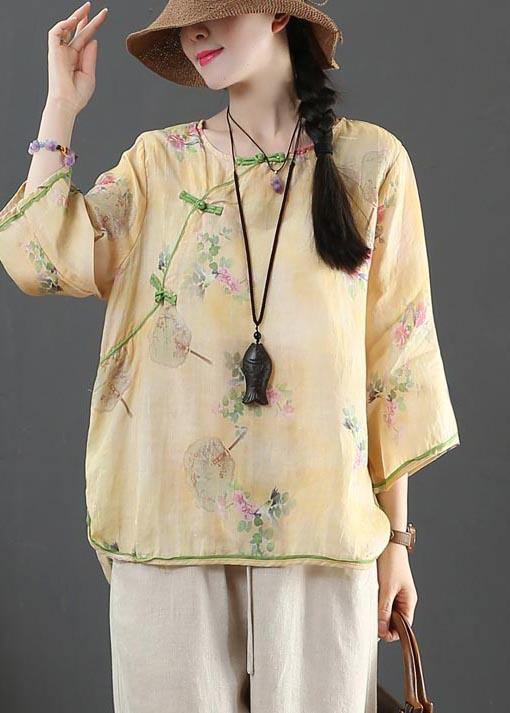 Well Tailored Shirt with a Graceful Silhouette