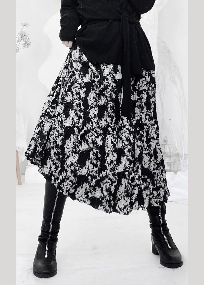Effortlessly Elegant Garment with a Timeless Design