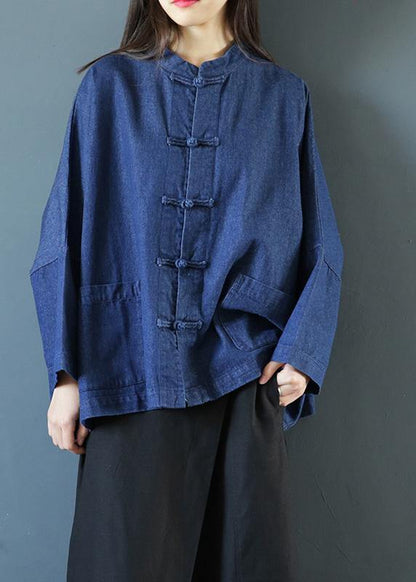 Well Tailored Blouse with a Graceful Silhouette
