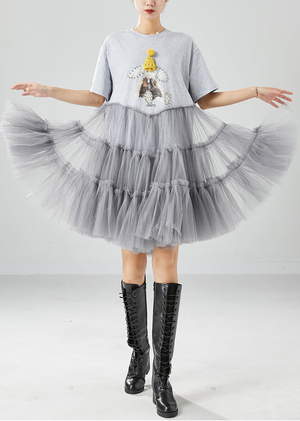 Effortlessly Elegant Dress with a Timeless Design