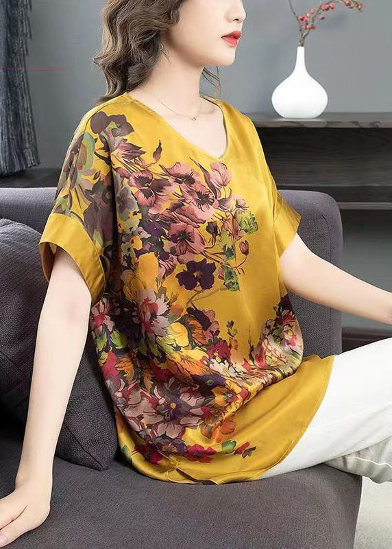 A Vintage Style Shirt with Delicate Timeless Details