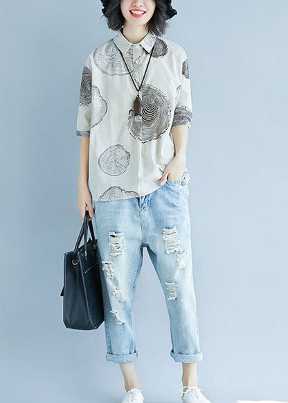 Well Tailored Top with a Graceful Silhouette