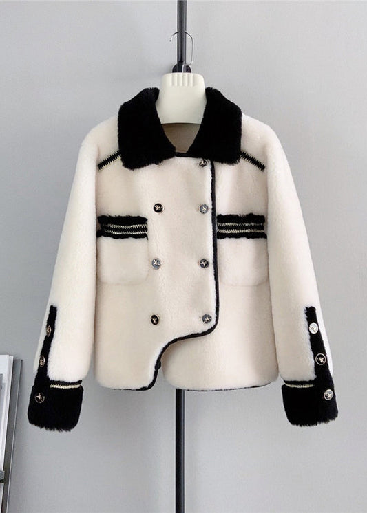 Polished Coat with an Effortless Classic Look