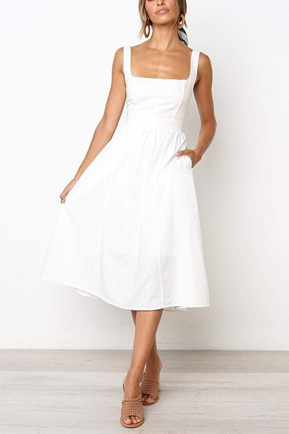 Beautifully Finished Dress in a Timeless Design
