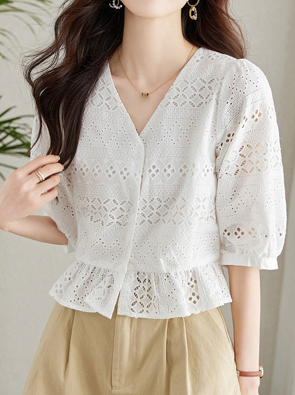 Classic Vintage & Enduringly Stylish Blouse