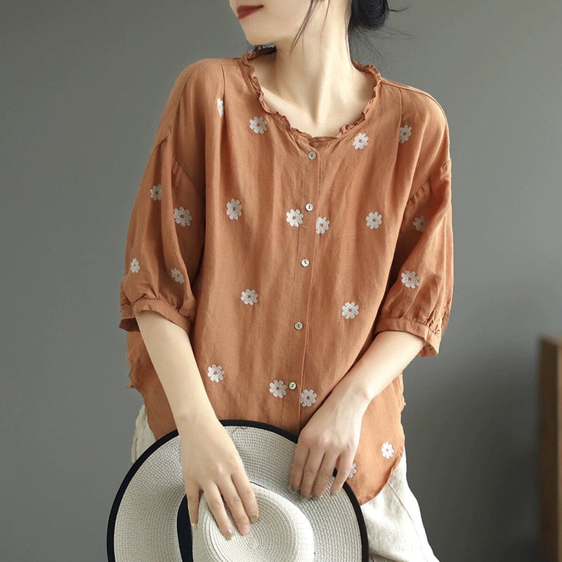 Sophisticated Blouse with a Clean Classic Look