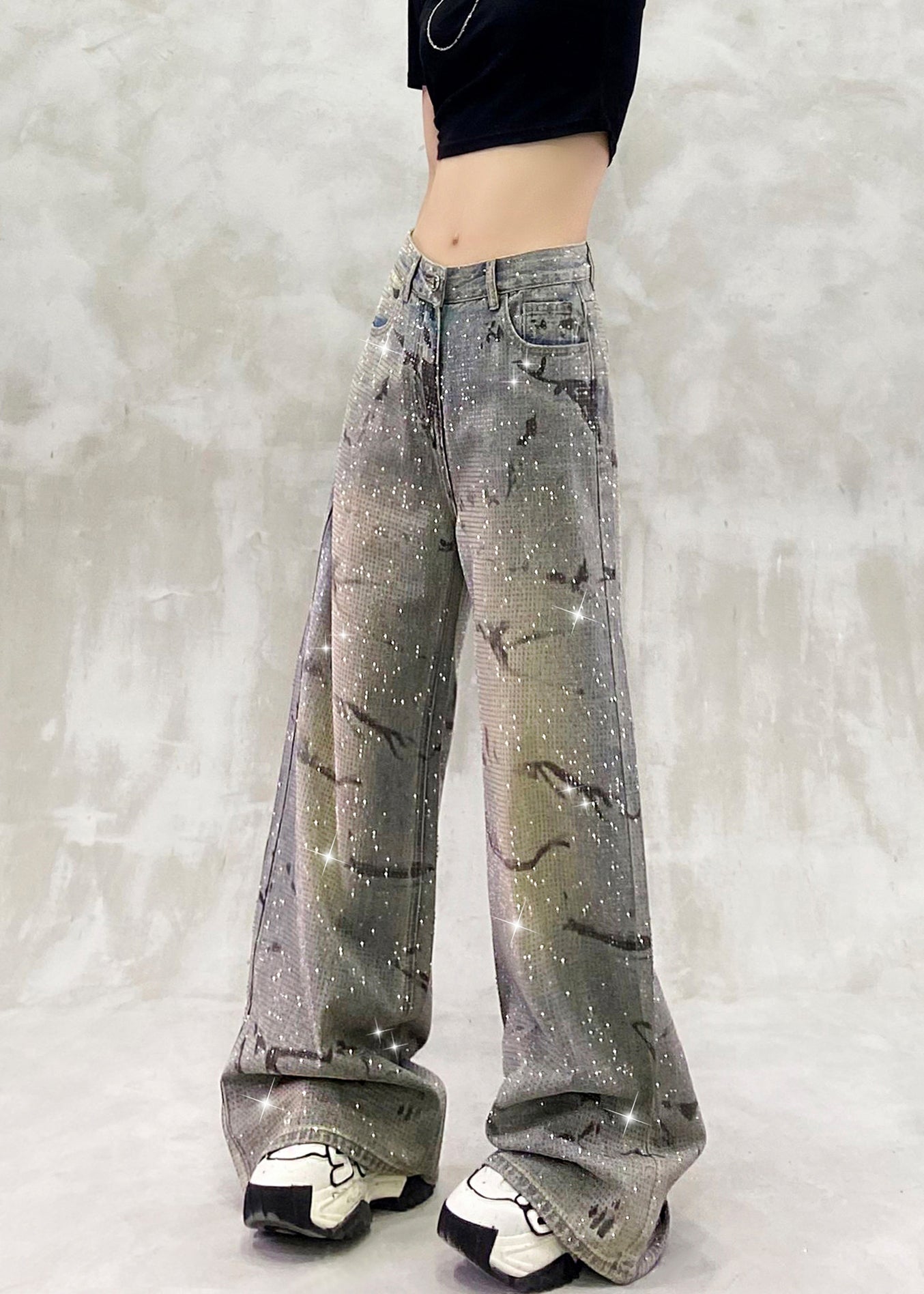 Elegantly Styled Pants for Everyday Wear